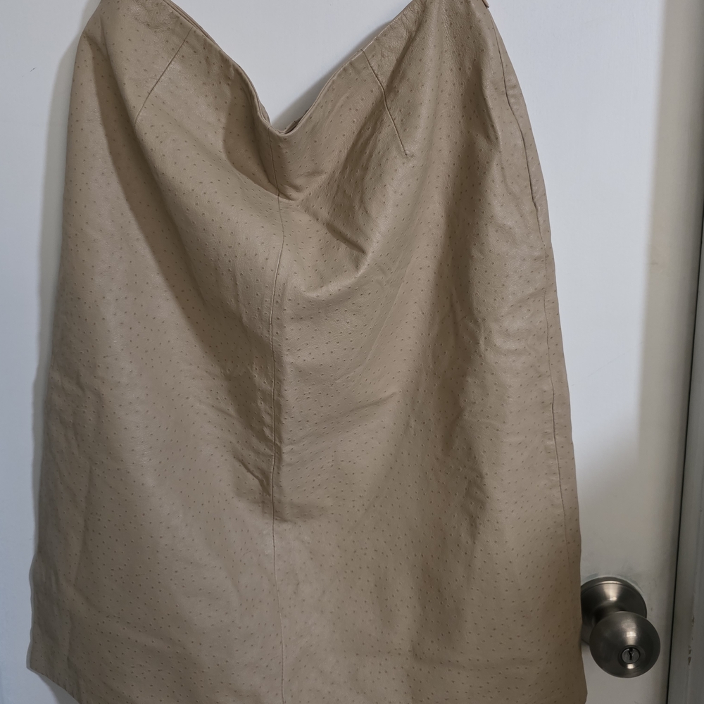Nine West Beige Pencil Skirt